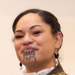 translated by Te Ingo Ngaia (Taranaki, NgÄruahine, Te Ä€tiawa, Waikato-Maniapoto, NgÄti Whakaue, Te WhÄnau-a-Karuai)